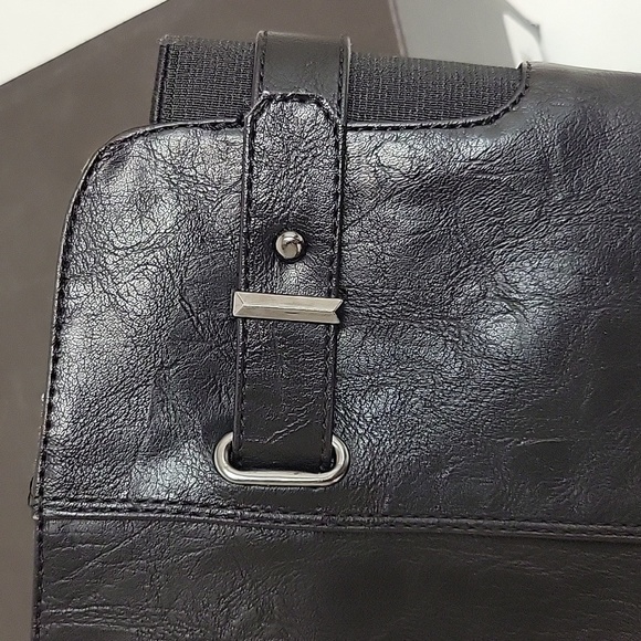 Guess Theorry black leather platform boots sz 7 4.5" heel,  3/4" platform - Picture 6 of 6